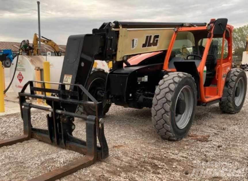 JLG 943 テレスコーピックハンドラー