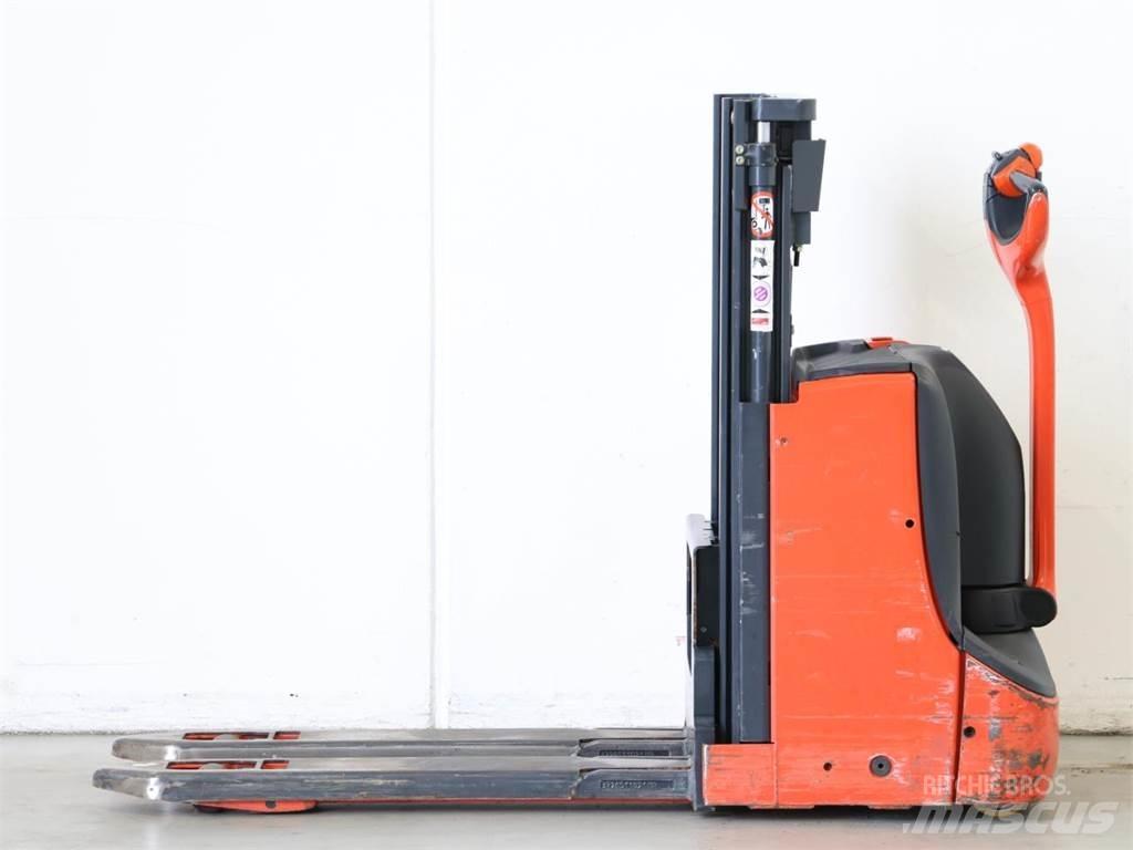 Linde D06/1160-00 ウォーキンフォークリフト