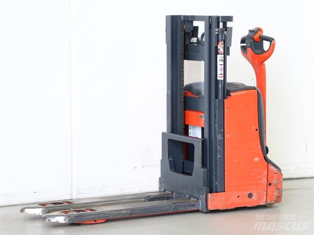 Linde D06/1160-00 ウォーキンフォークリフト