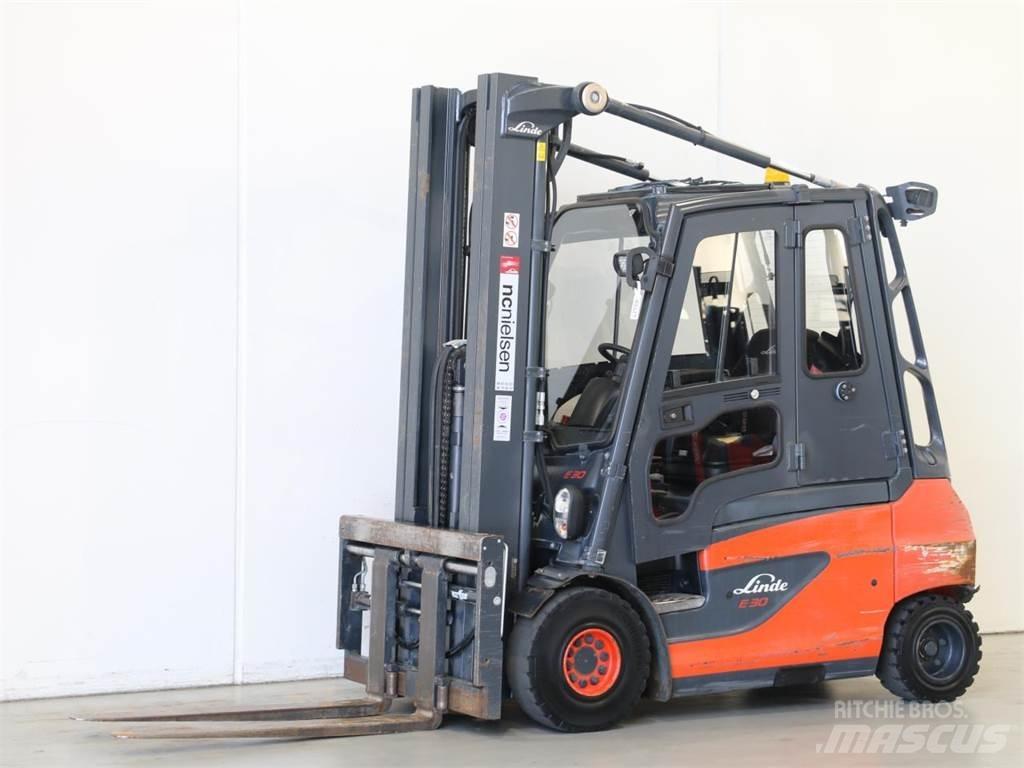 Linde E30/387 バッテリーフォークリフト