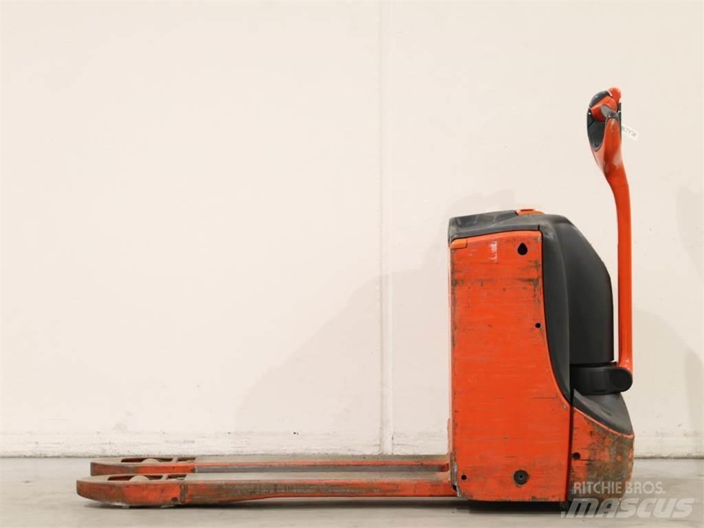 Linde T16/1152-00 ウォーキンフォークリフト