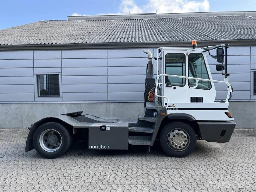 Terberg YT182 4X2 マテリアルハンドリング-その他