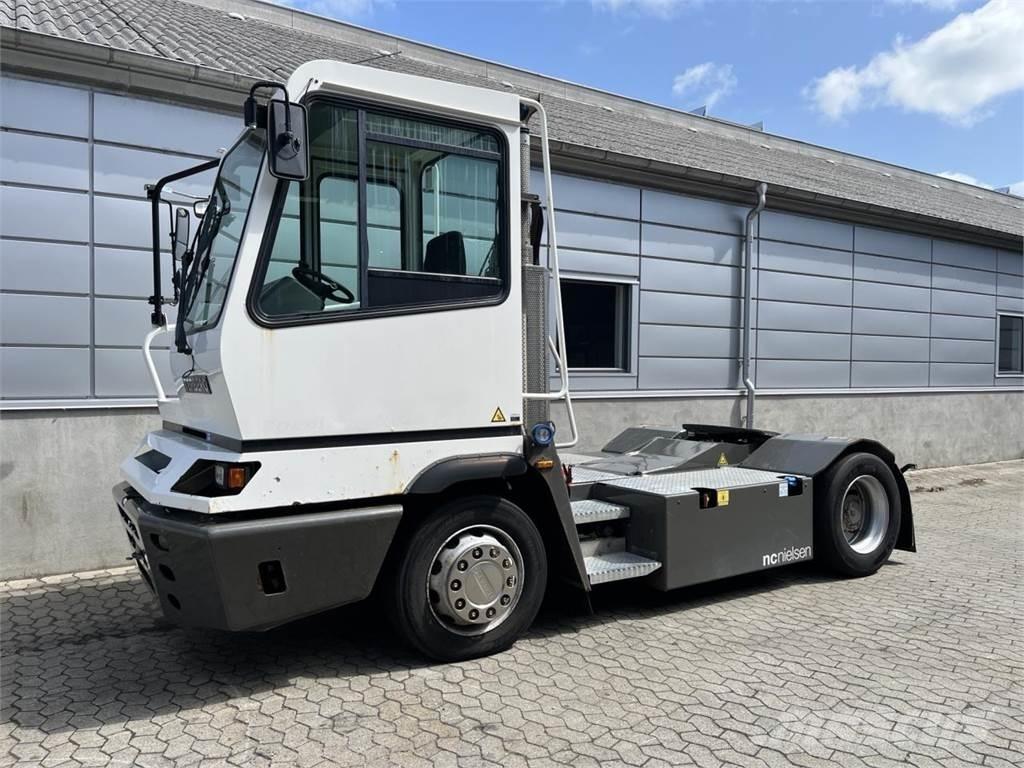 Terberg YT222 4X2 マテリアルハンドリング-その他