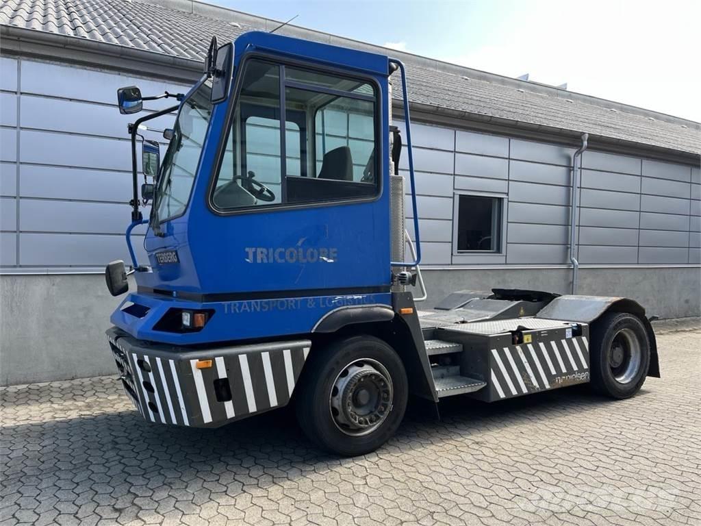 Terberg YT222 4X2 マテリアルハンドリング-その他