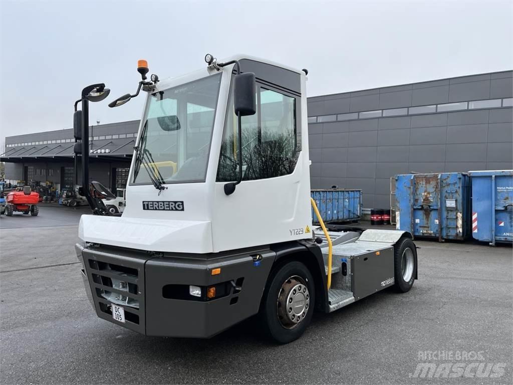 Terberg YT223 4x2 マテリアルハンドリング-その他