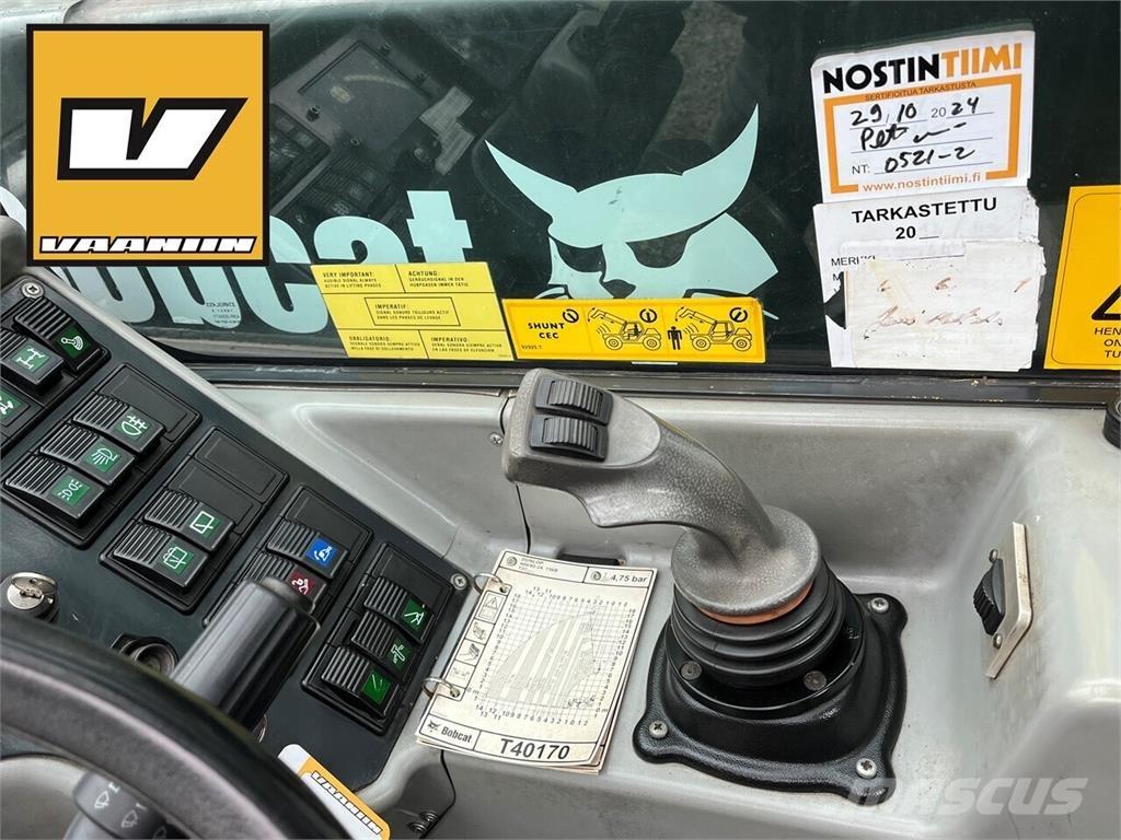 Bobcat T40170 テレスコーピックハンドラー