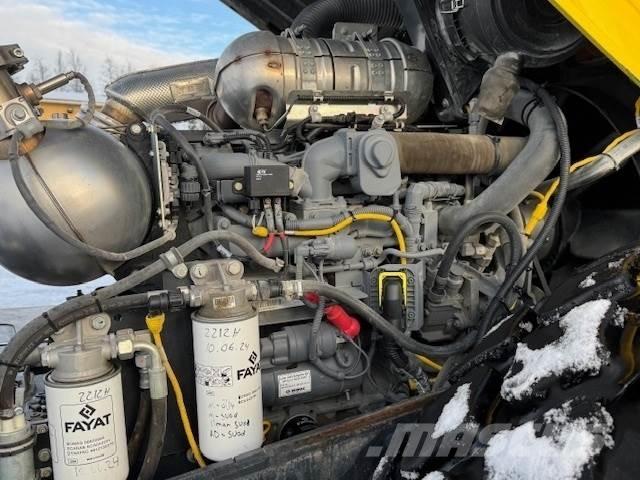 Bomag BW 213D-5 建設機械 -　その他