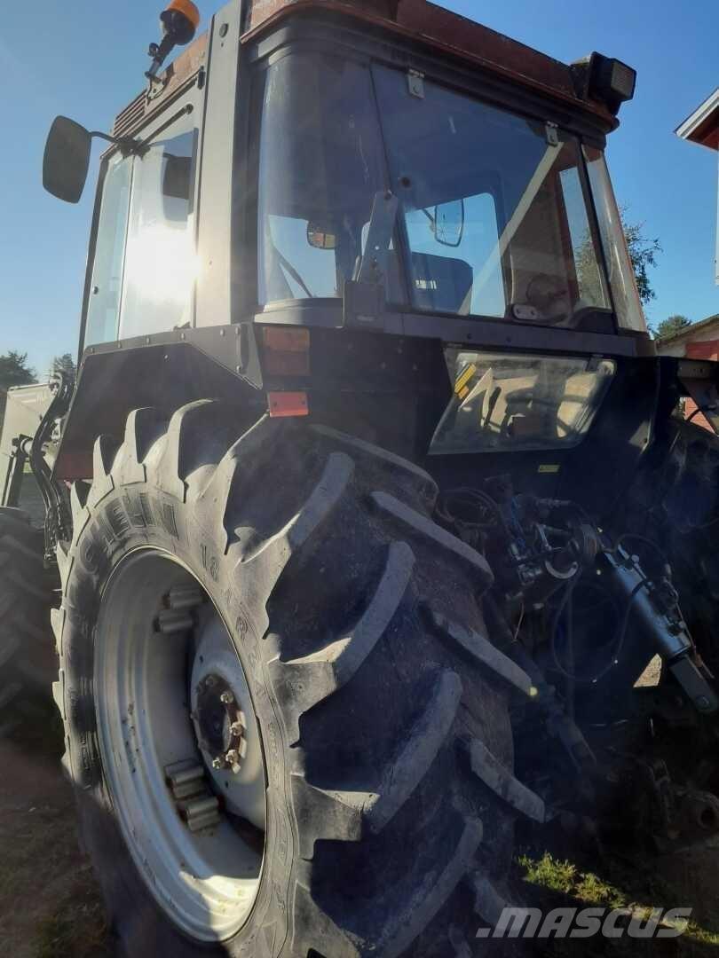 Case IH 4240 トラクター