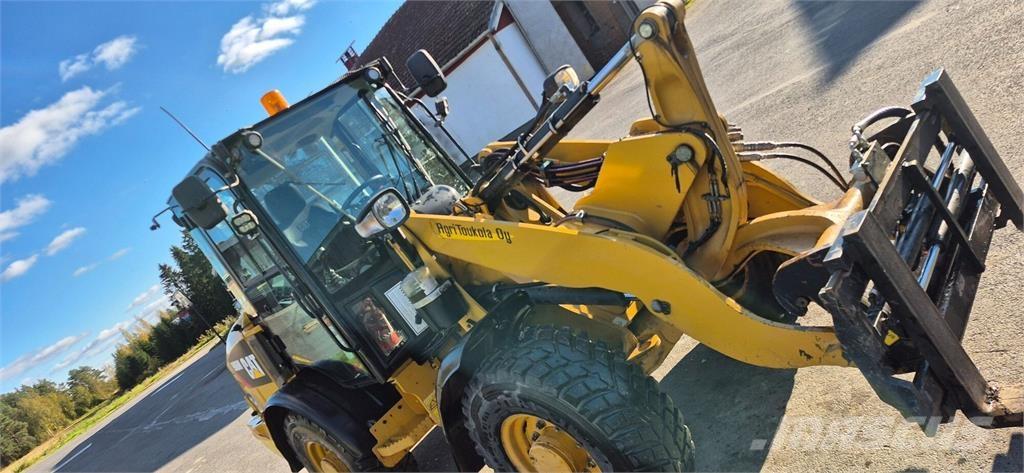 CAT 906M ホイールローダー・タイヤショベル