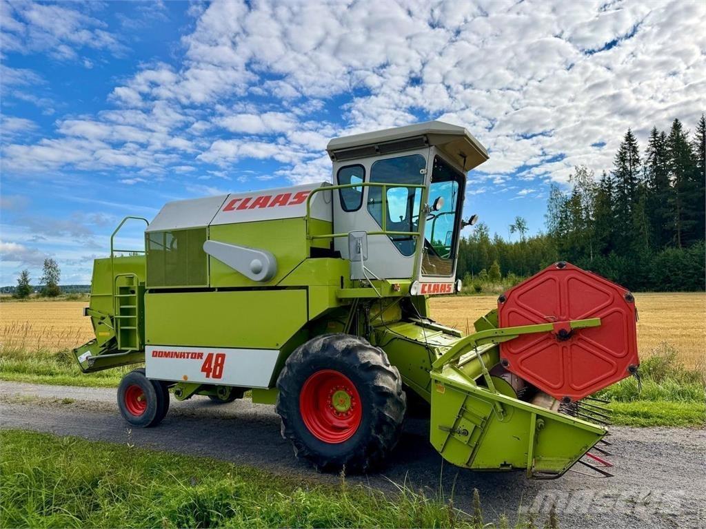 CLAAS 48 コンバイン