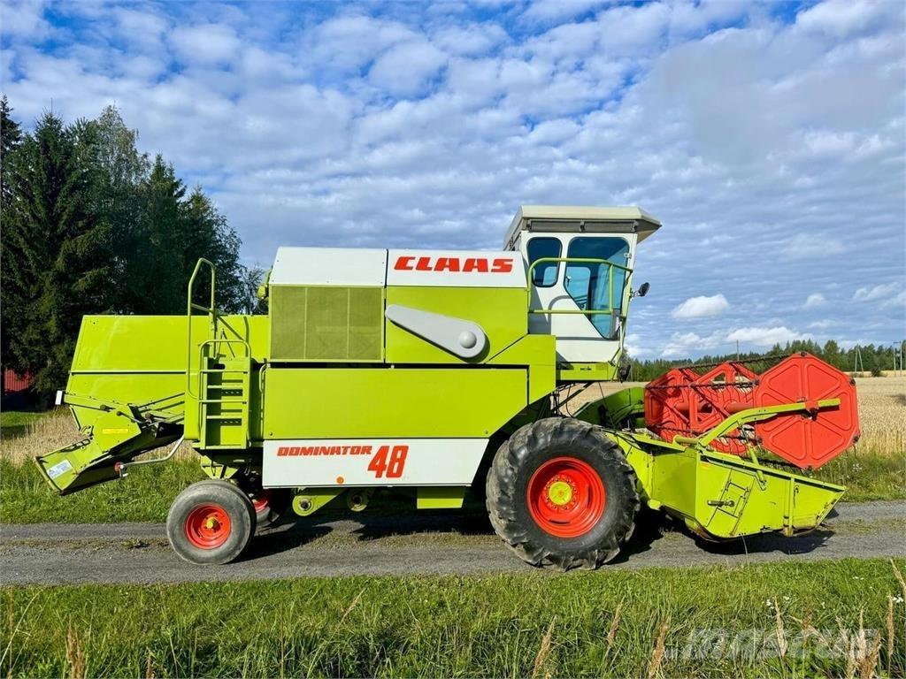 CLAAS 48 コンバイン