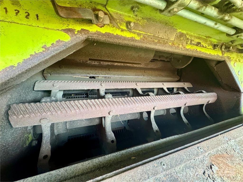 CLAAS 48 コンバイン