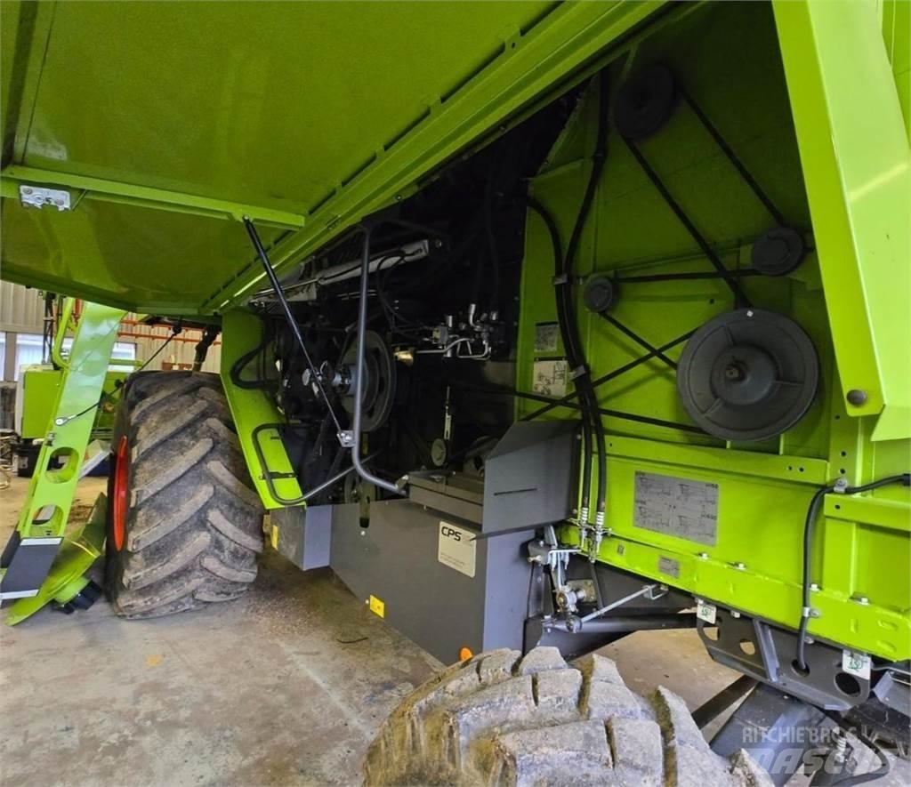 CLAAS Avero 160 コンバイン