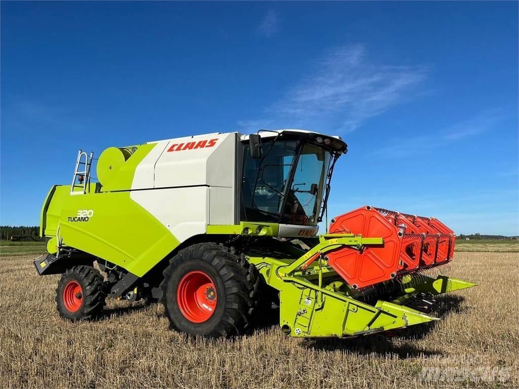 CLAAS Tucano 320 コンバイン
