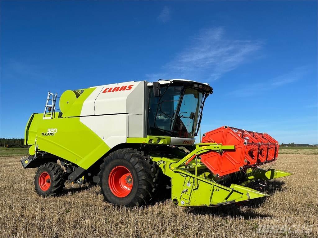 CLAAS Tucano 320 コンバイン