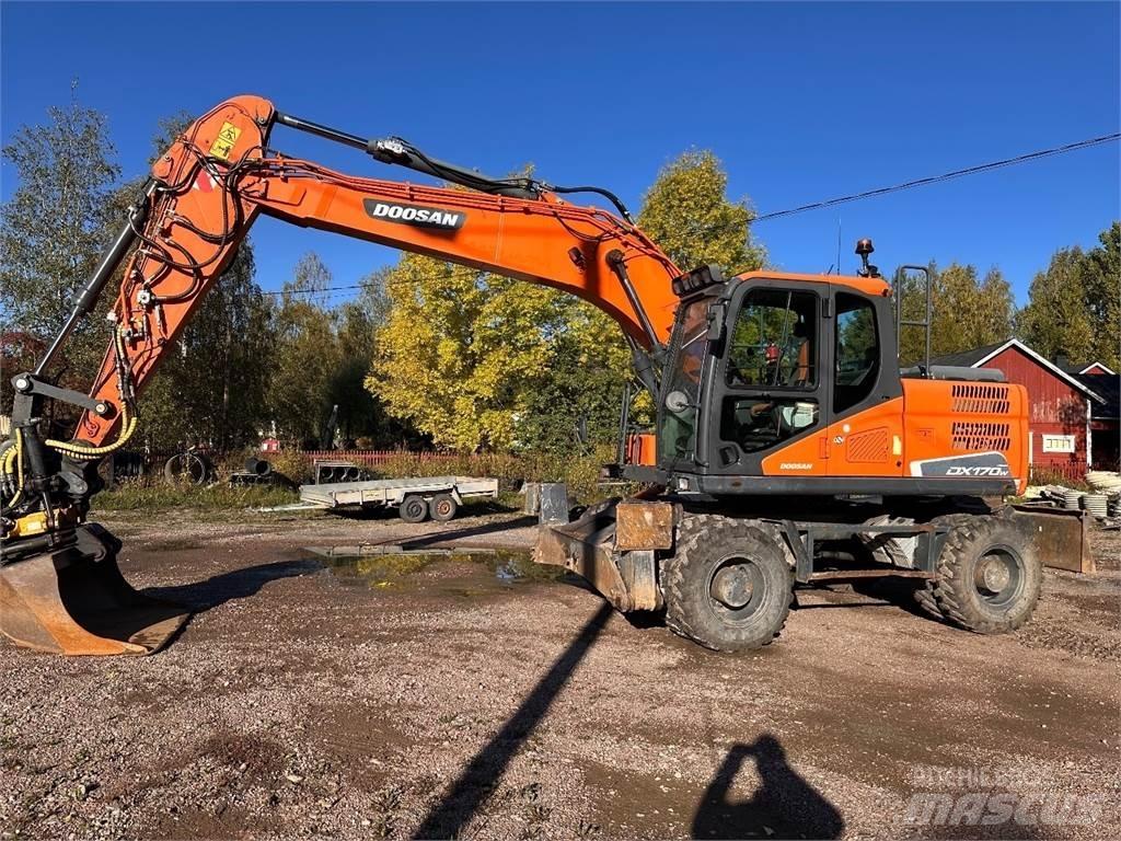Doosan DX170W-5 ホイール式油圧ショベル（パワーショベル・ユンボ・バックホー）
