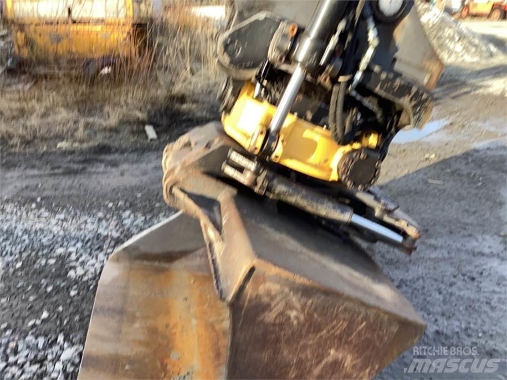 Doosan DX235 LCR 大型油圧ショベル12t以上（パワーショベル・ユンボ）