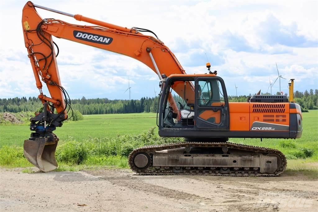 Doosan DX255 LC - 3 大型油圧ショベル12t以上（パワーショベル・ユンボ）