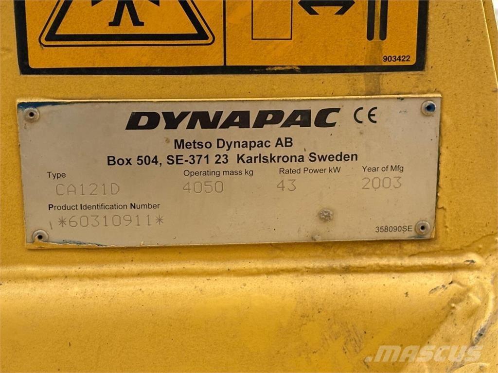 Dynapac CA 121 D 建設機械 -　その他