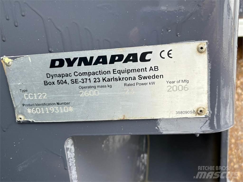 Dynapac CC122 その他