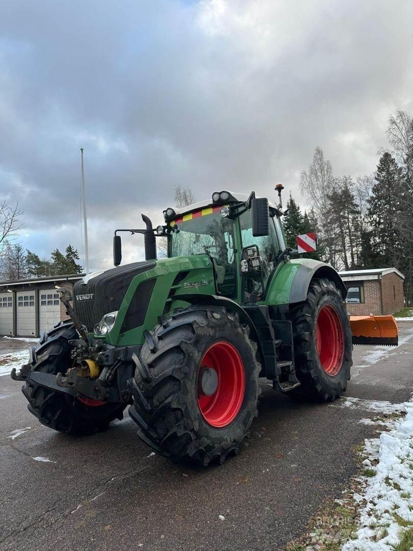 Fendt 828 VARIO トラクター