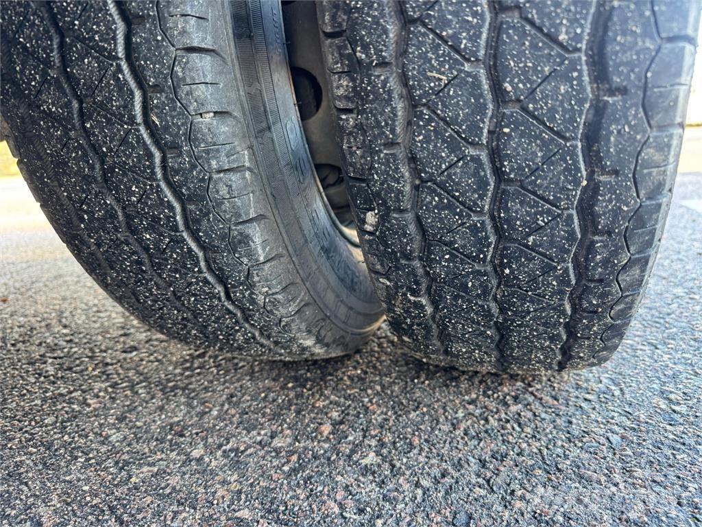 Ford Transit パネルバン