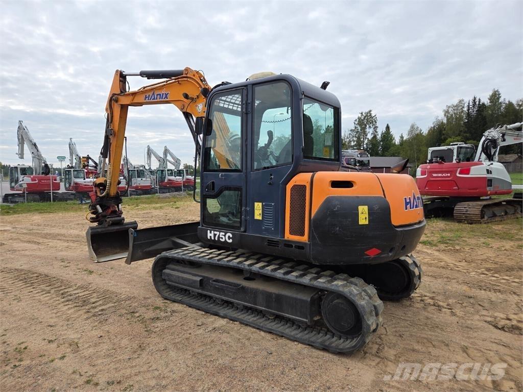 Hanix H75C 中型油圧ショベル 7ｔ-12ｔ（ユンボ・パワーショベル・バックホー）