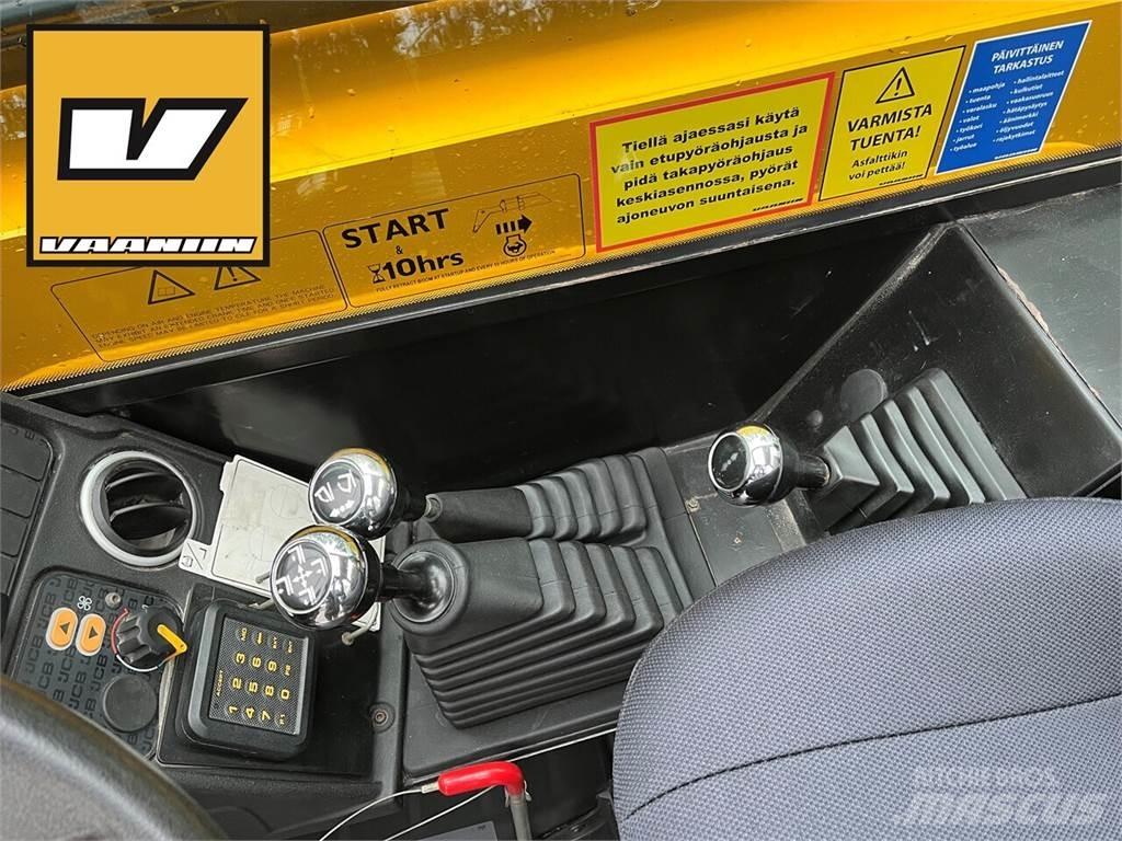 JCB 535-95 テレスコーピックハンドラー