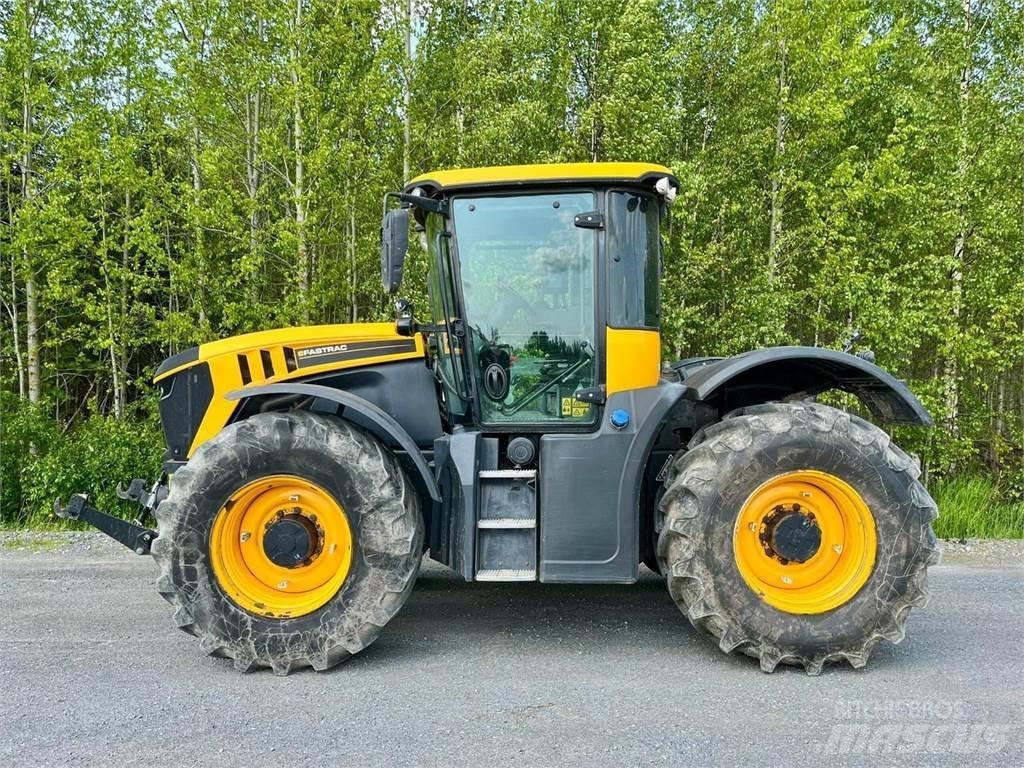 JCB Fastrack 4220 トラクター