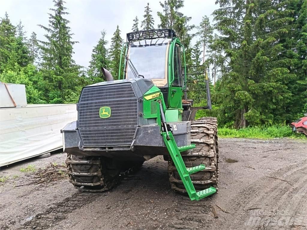 John Deere 1010G フォワーダー