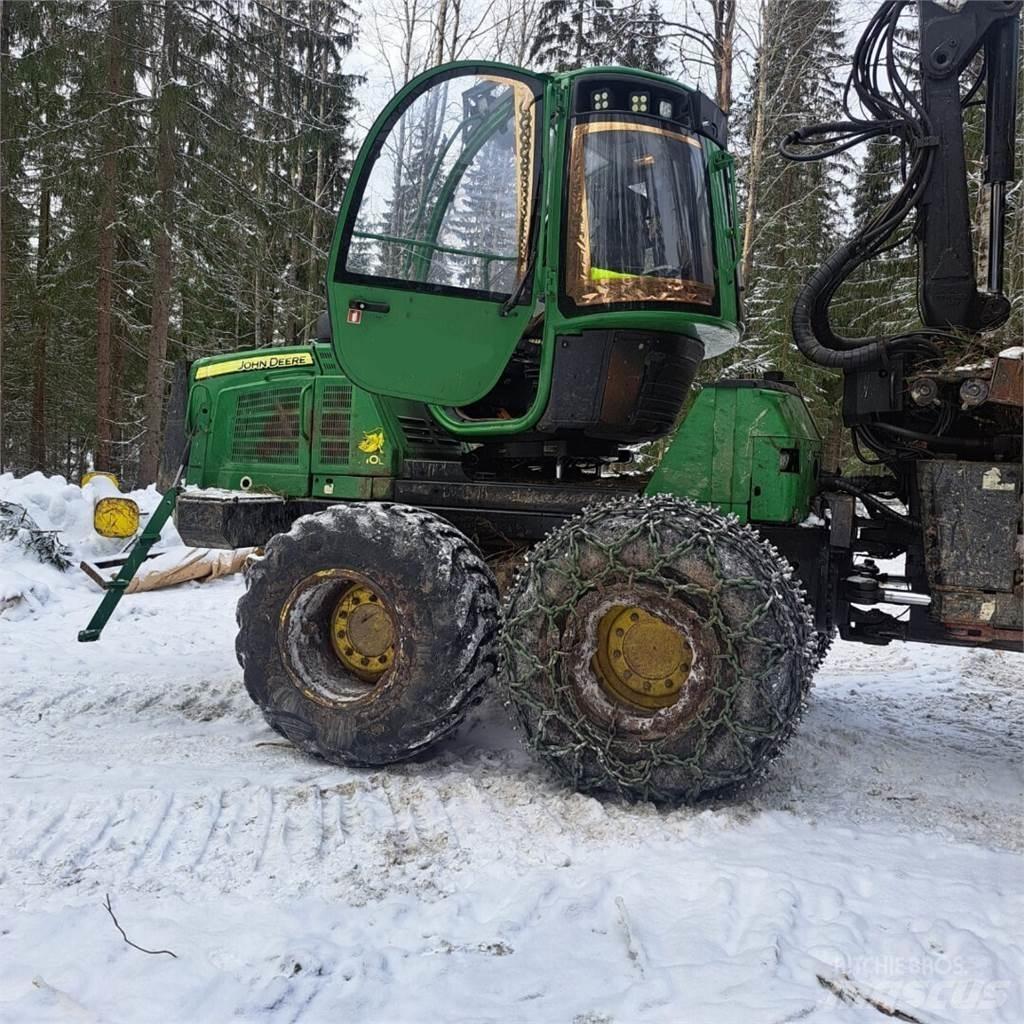 John Deere 1110E フォワーダー