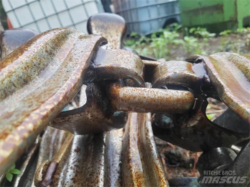 John Deere 1170 E ハーベスター