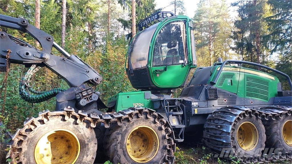 John Deere 1170G ハーベスター