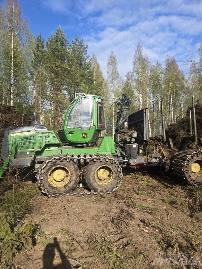 John Deere 1210 G フォワーダー