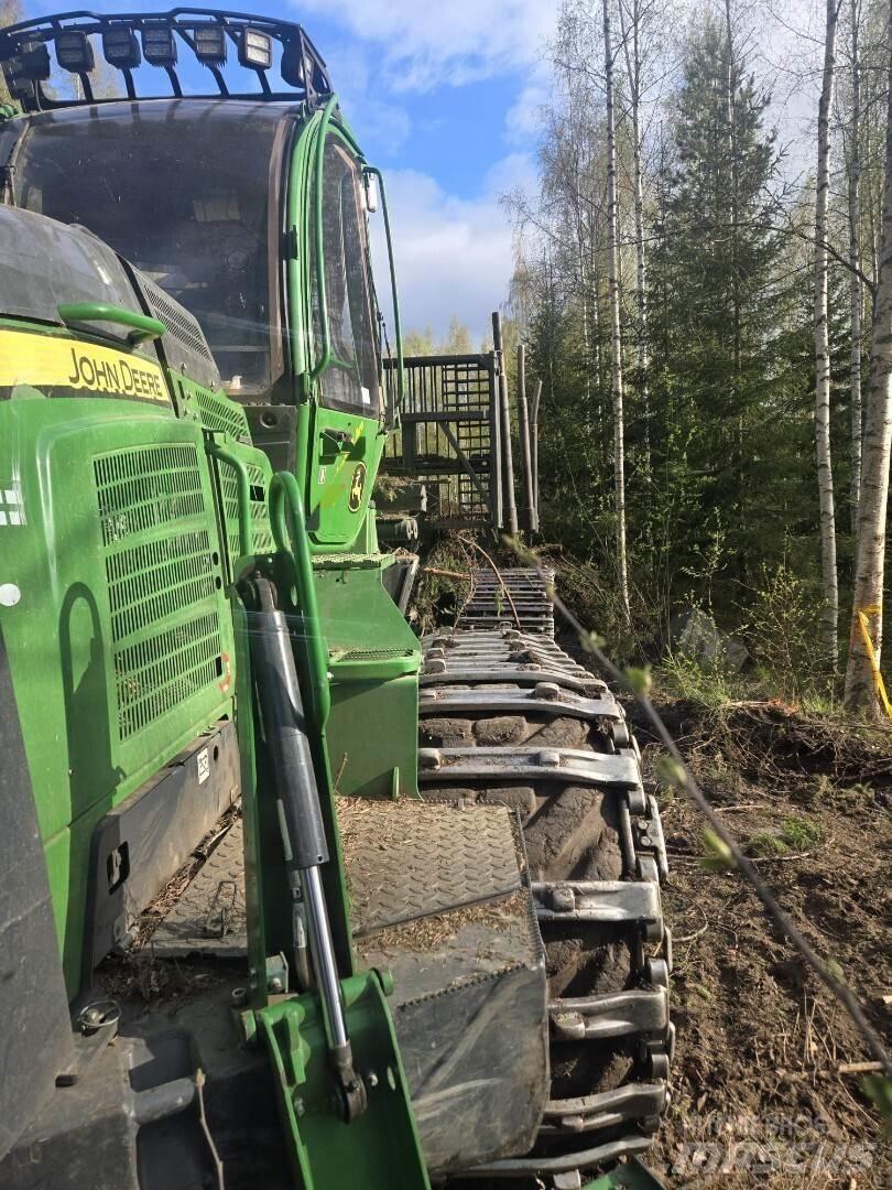 John Deere 1210 G フォワーダー