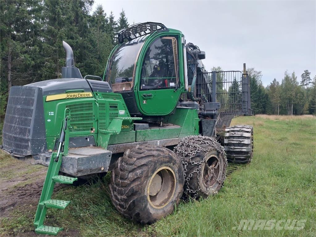John Deere 1210G フォワーダー