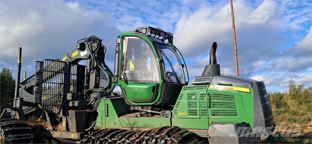 John Deere 1210G フォワーダー
