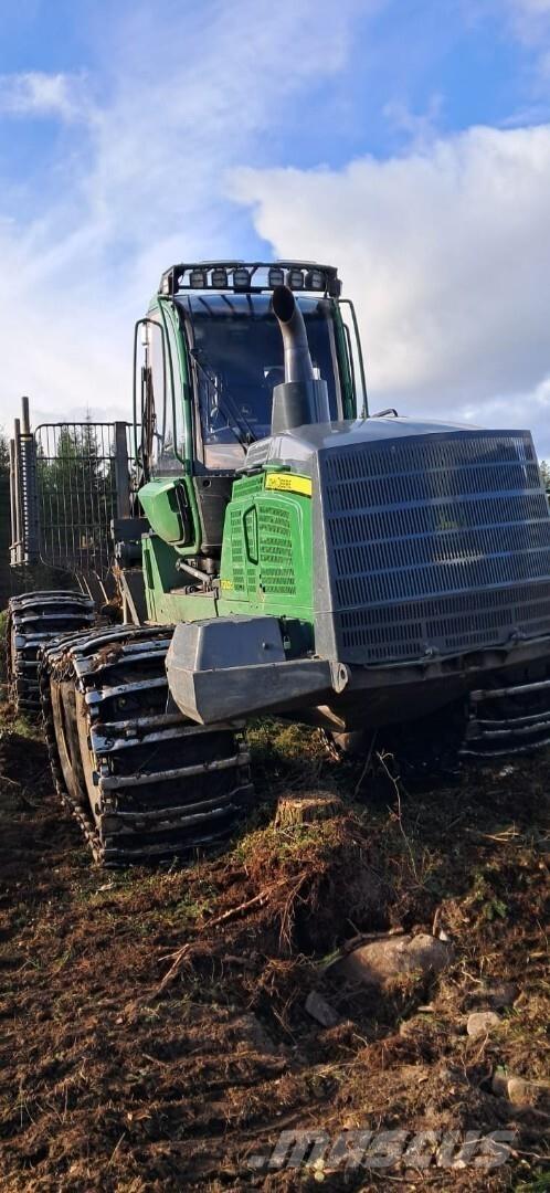 John Deere 1210G フォワーダー