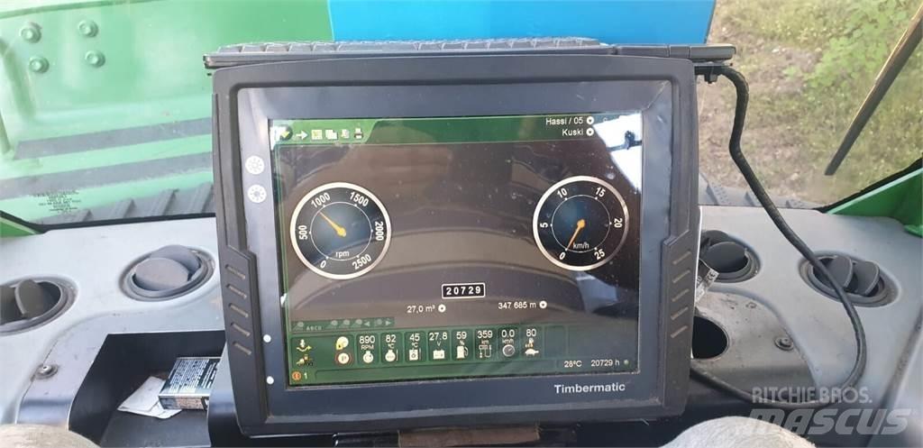John Deere 1510 E フォワーダー