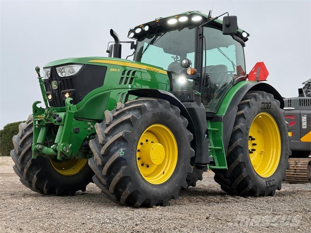 John Deere 6155R トラクター