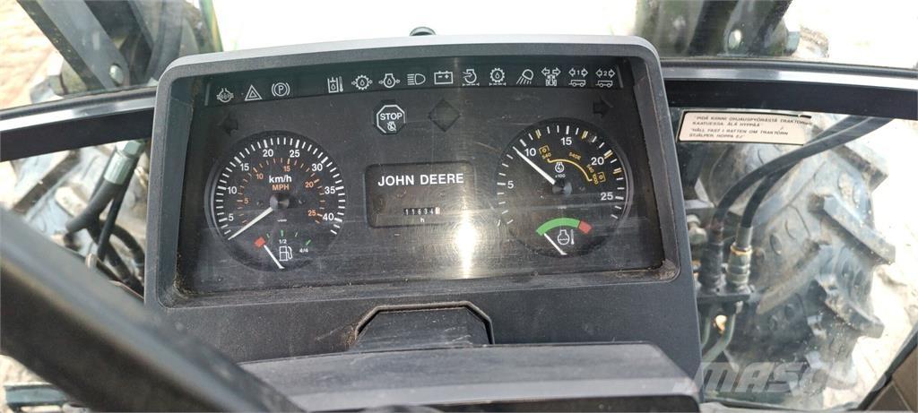 John Deere 6400 トラクター