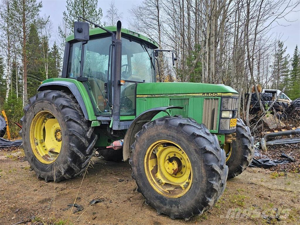 John Deere 6800 トラクター