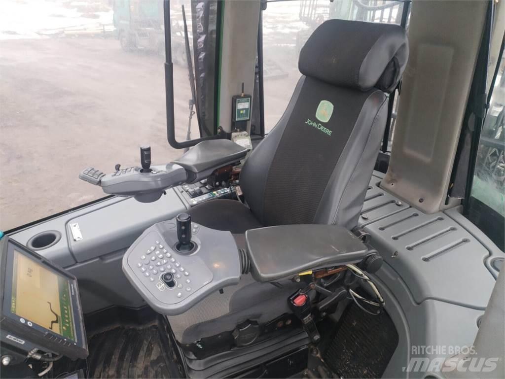 John Deere 810 E フォワーダー