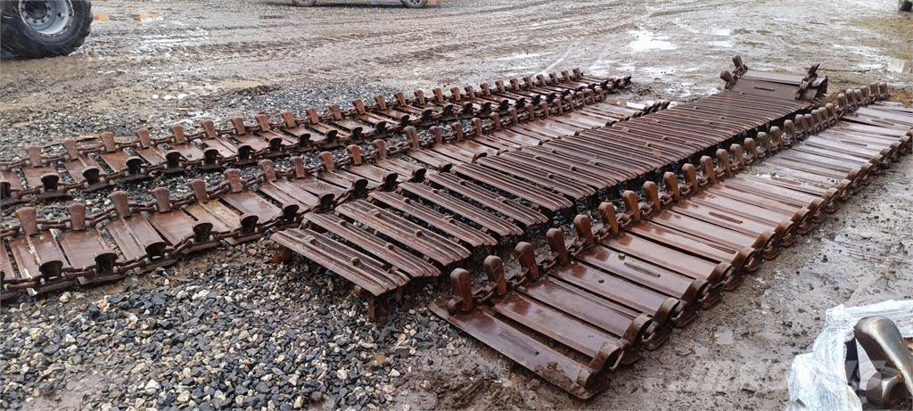  Kaivuri telat 無限軌道、クローラ、履帯