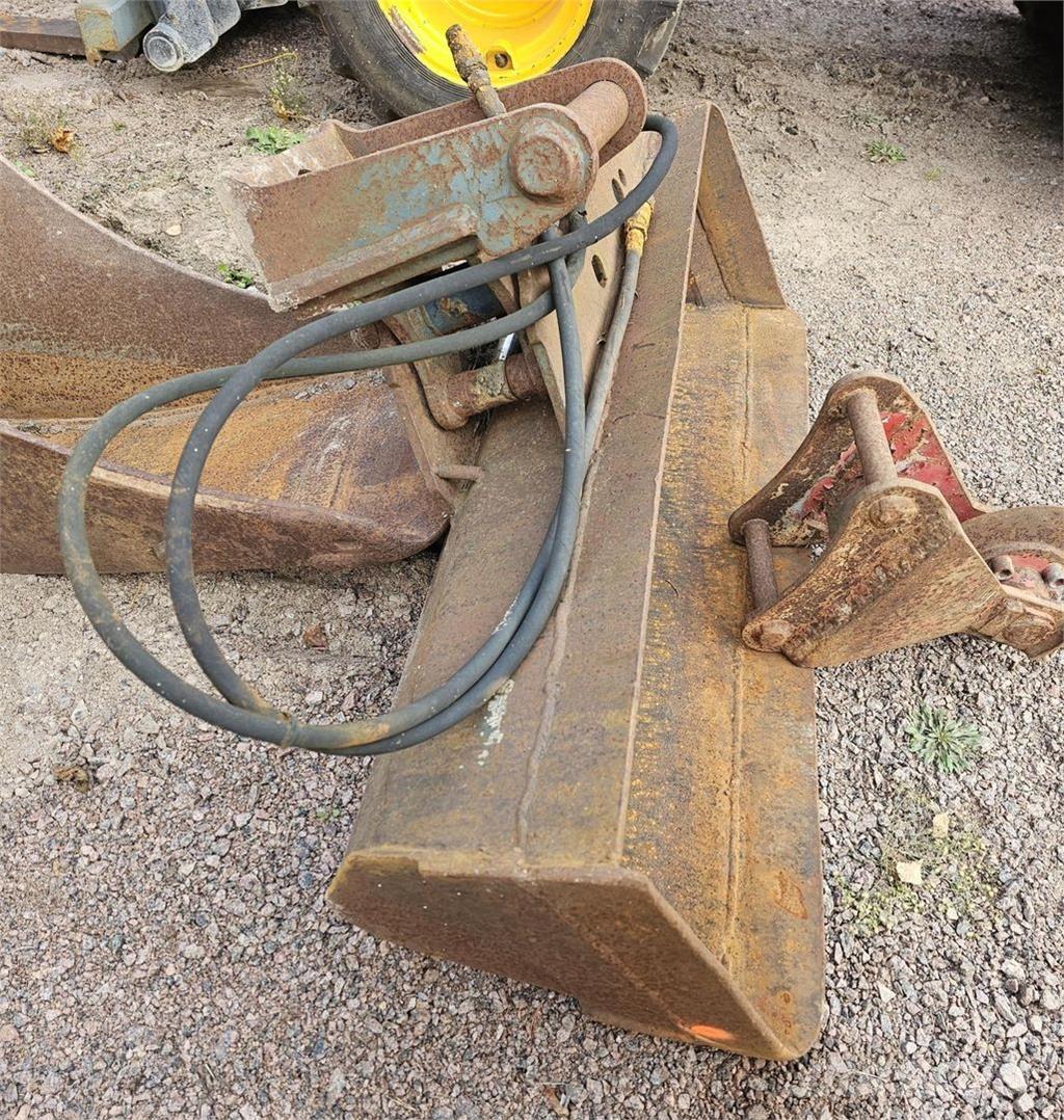  Kallistuva kauha バケット