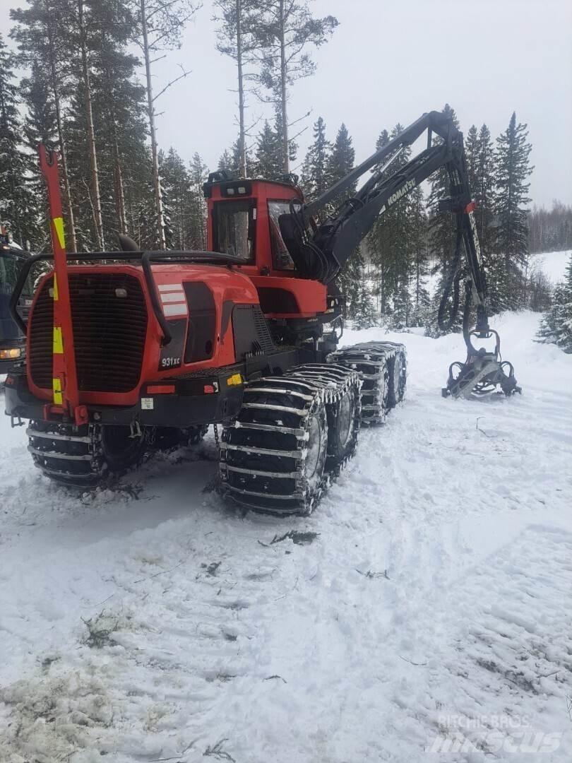 Komatsu 931 xc ハーベスター