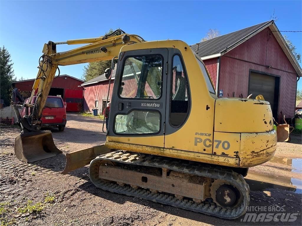 Komatsu PC70-7 中型油圧ショベル 7ｔ-12ｔ（ユンボ・パワーショベル・バックホー）