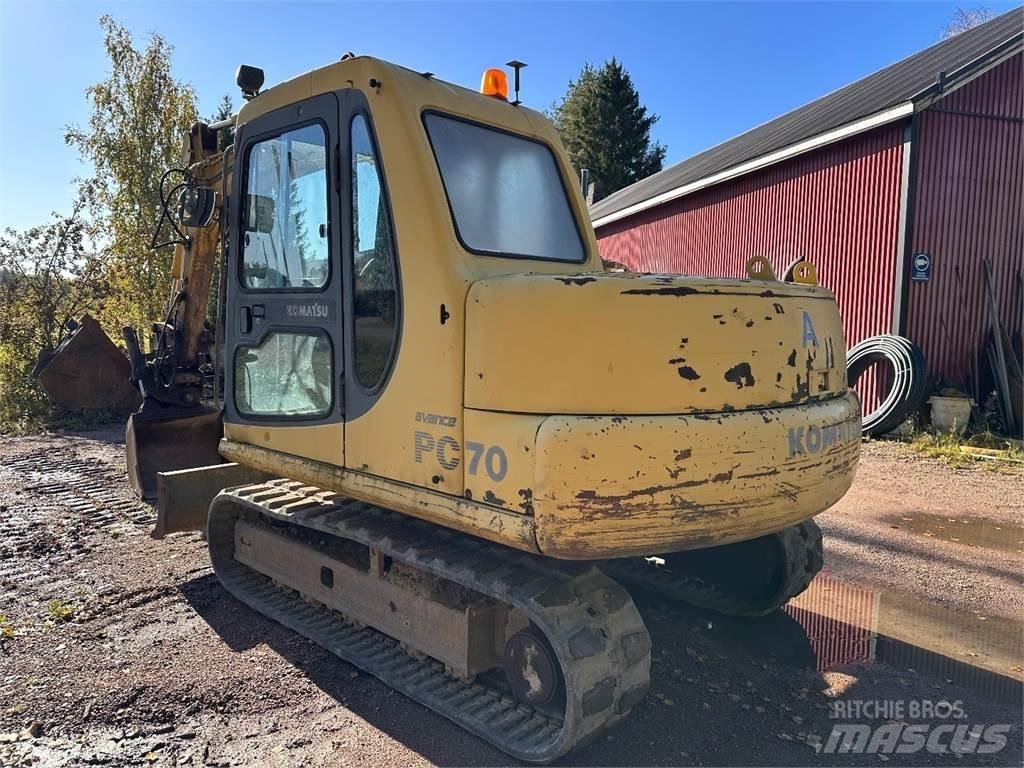 Komatsu PC70-7 中型油圧ショベル 7ｔ-12ｔ（ユンボ・パワーショベル・バックホー）