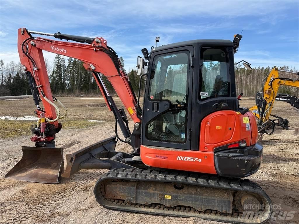 Kubota KX057-4 ミニ油圧ショベル 7t以下（ミニユンボ・ミニディガー）