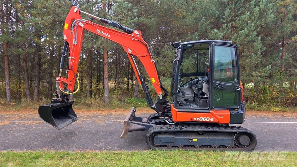 Kubota KX060-5 ミニ油圧ショベル 7t以下（ミニユンボ・ミニディガー）